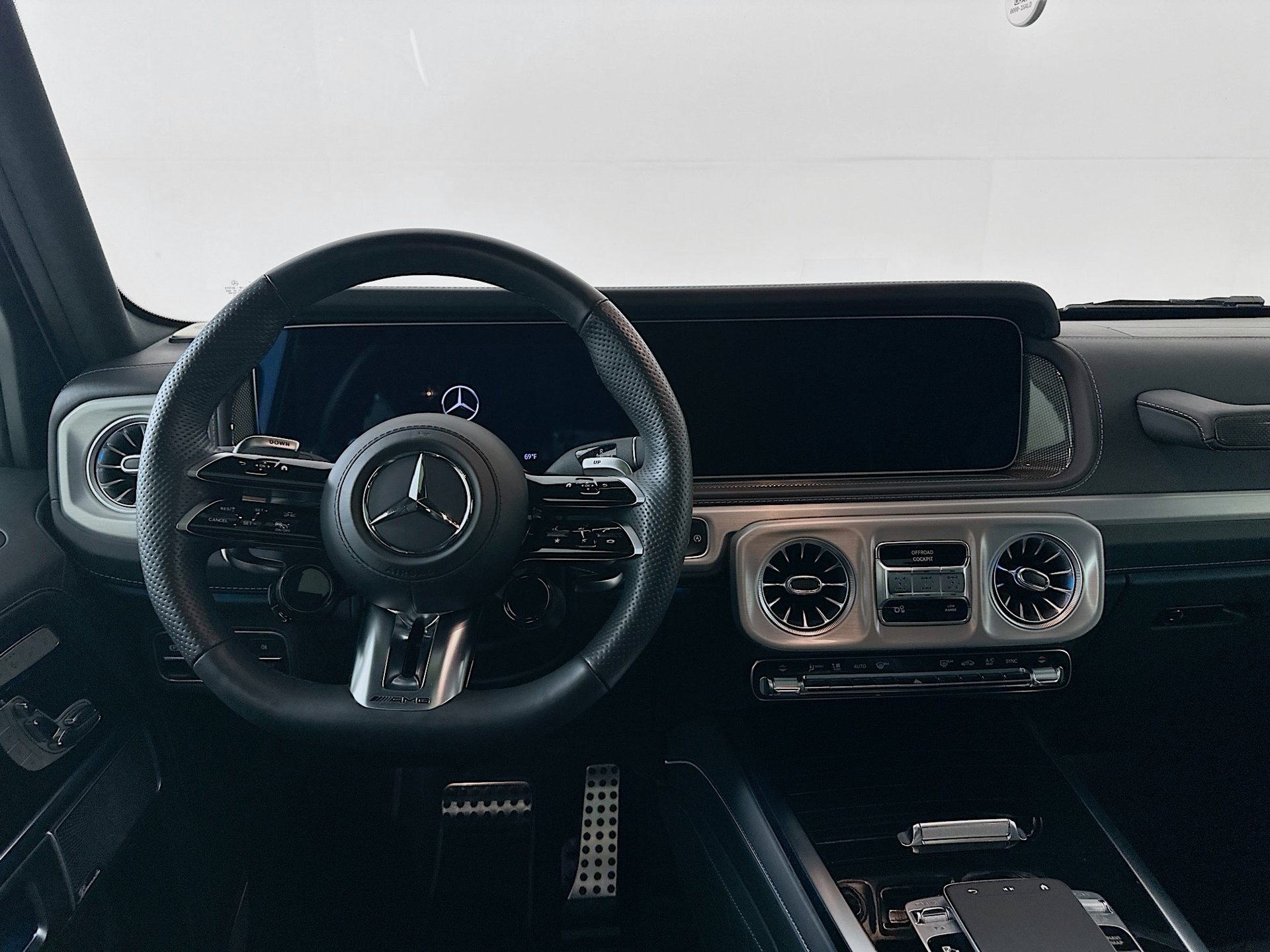 Certified 2025 Mercedes-Benz G 63 AMG 4MATIC image 25