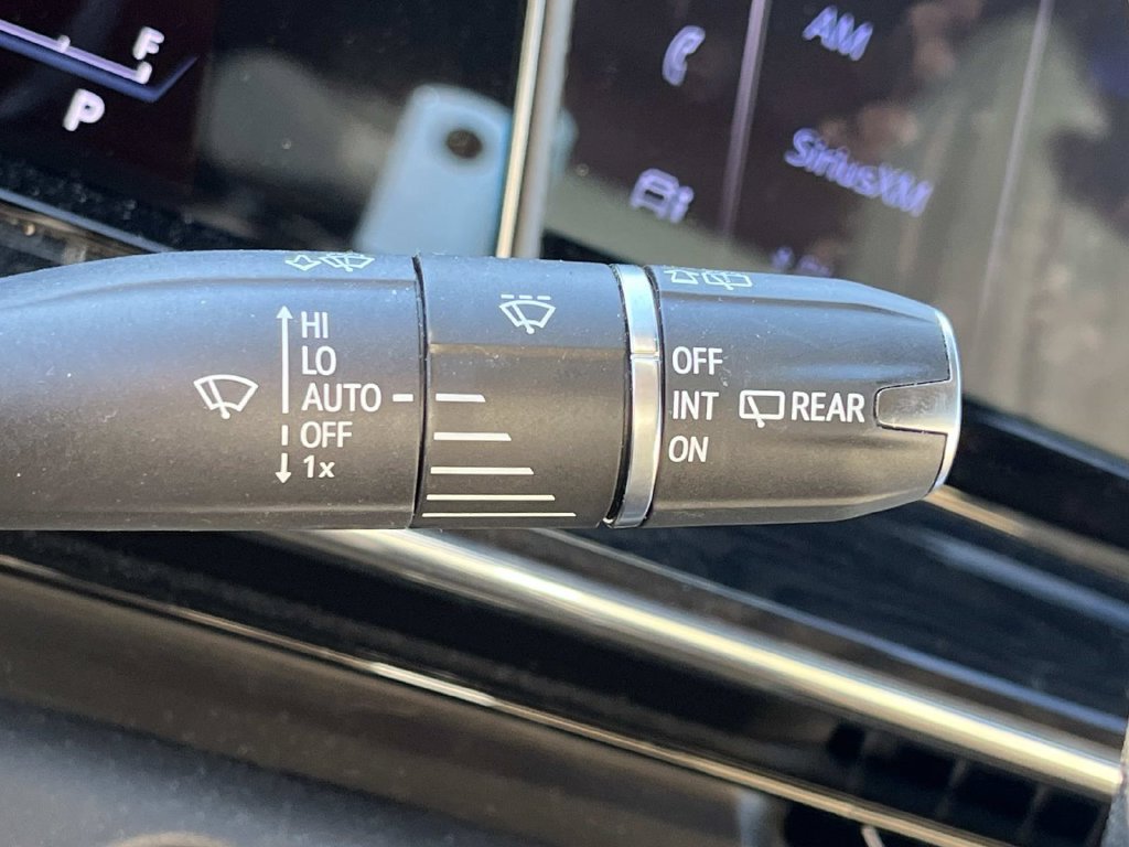 Used 2023 Cadillac Escalade Premium Luxury w/ Performance Package AWD/4WD image 48