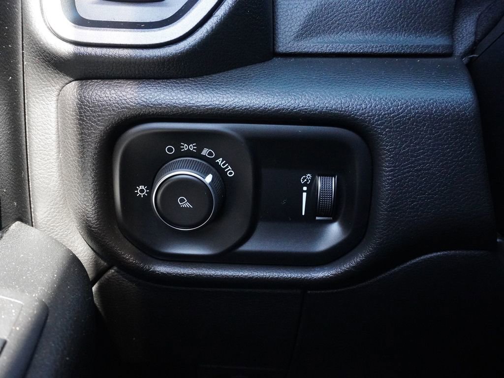 Used 2022 RAM 2500 Tradesman image 30