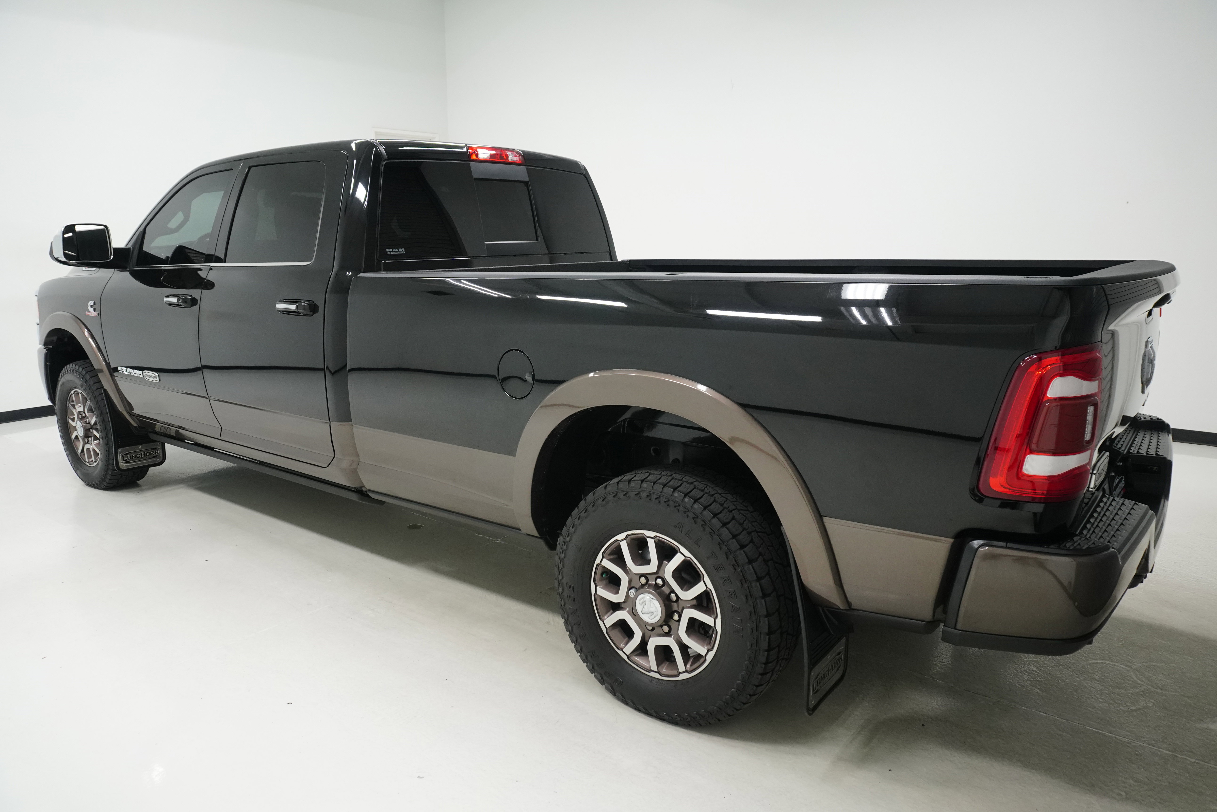 Used 2022 RAM 3500 Limited image 5