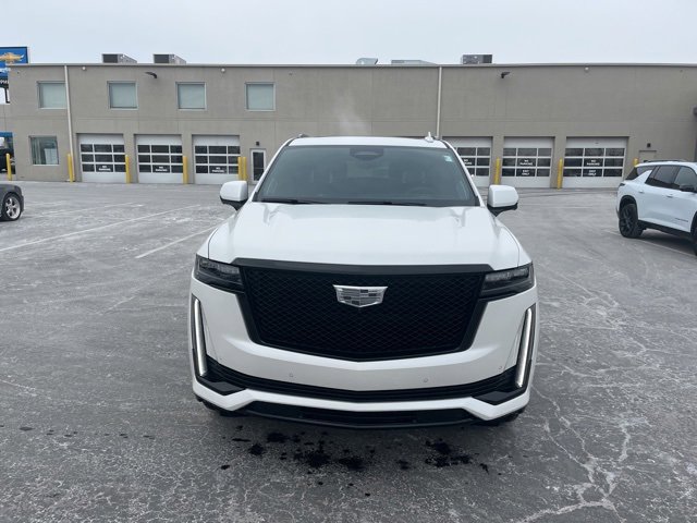 Used 2024 Cadillac Escalade Sport Platinum w/ LPO, ONYX Package image 8