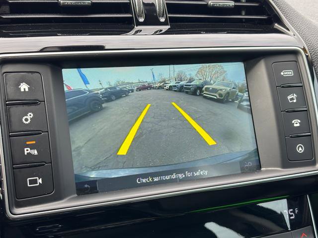 Used 2018 Jaguar XE Prestige image 24