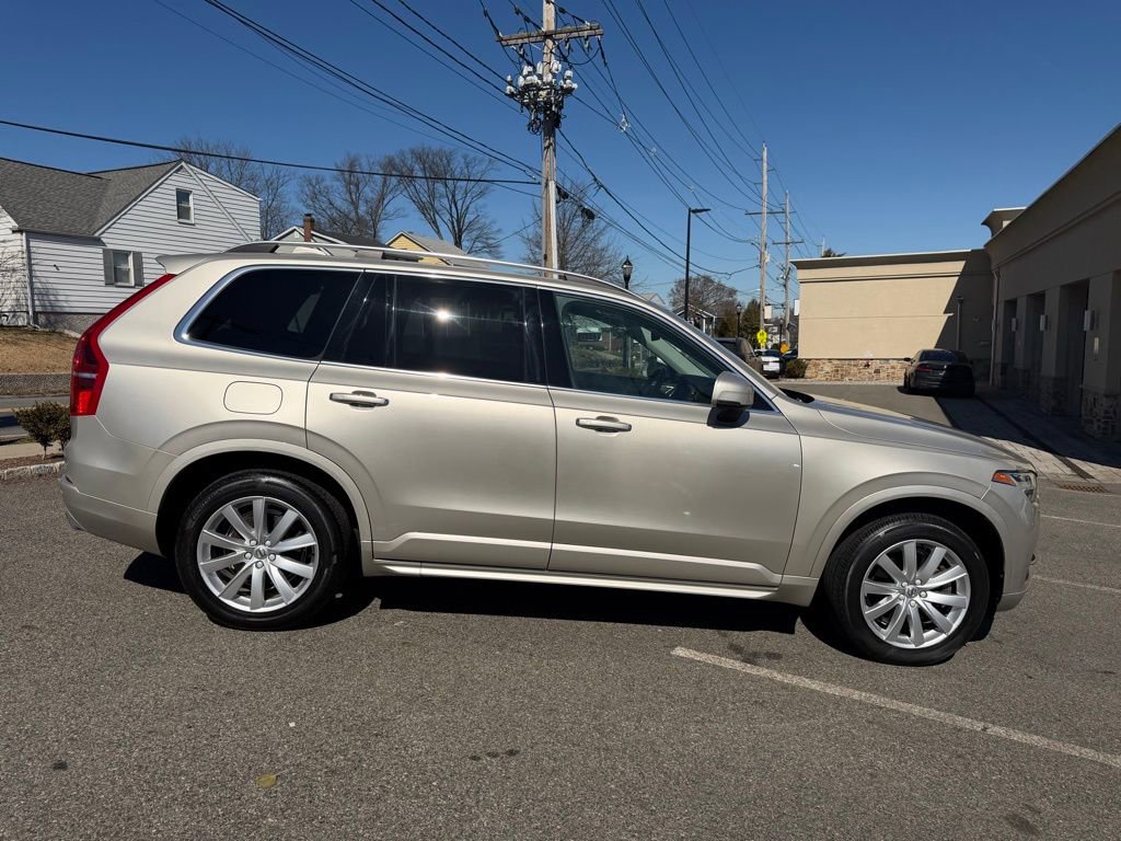Used 2017 Volvo XC90 T6 Momentum w/ Vision Package AWD/4WD image 8
