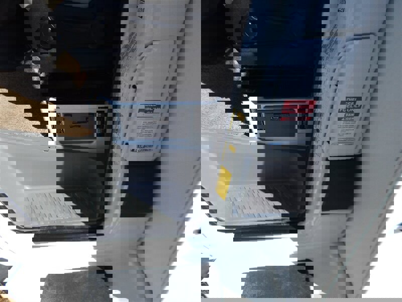 Used 2015 Mercedes-Benz Sprinter 3500 image 18