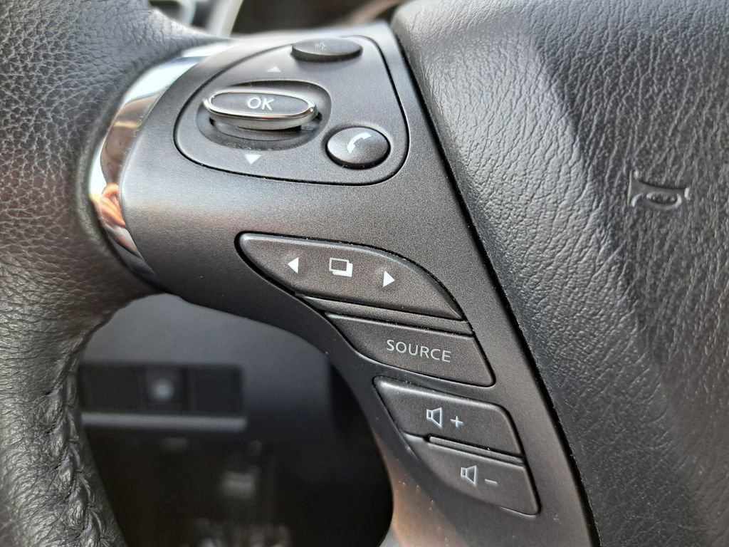 Used 2023 Nissan Murano SV image 13