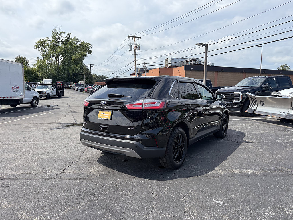 Certified 2023 Ford Edge SEL w/ Convenience Package AWD/4WD image 7