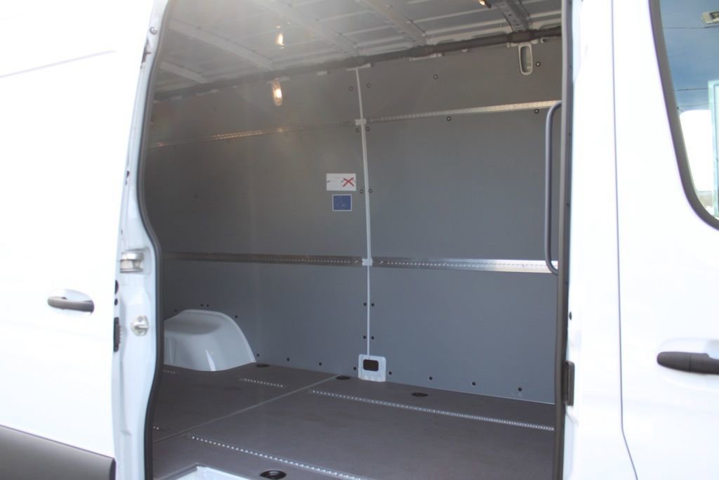New 2025 Mercedes-Benz Sprinter 4500 image 40