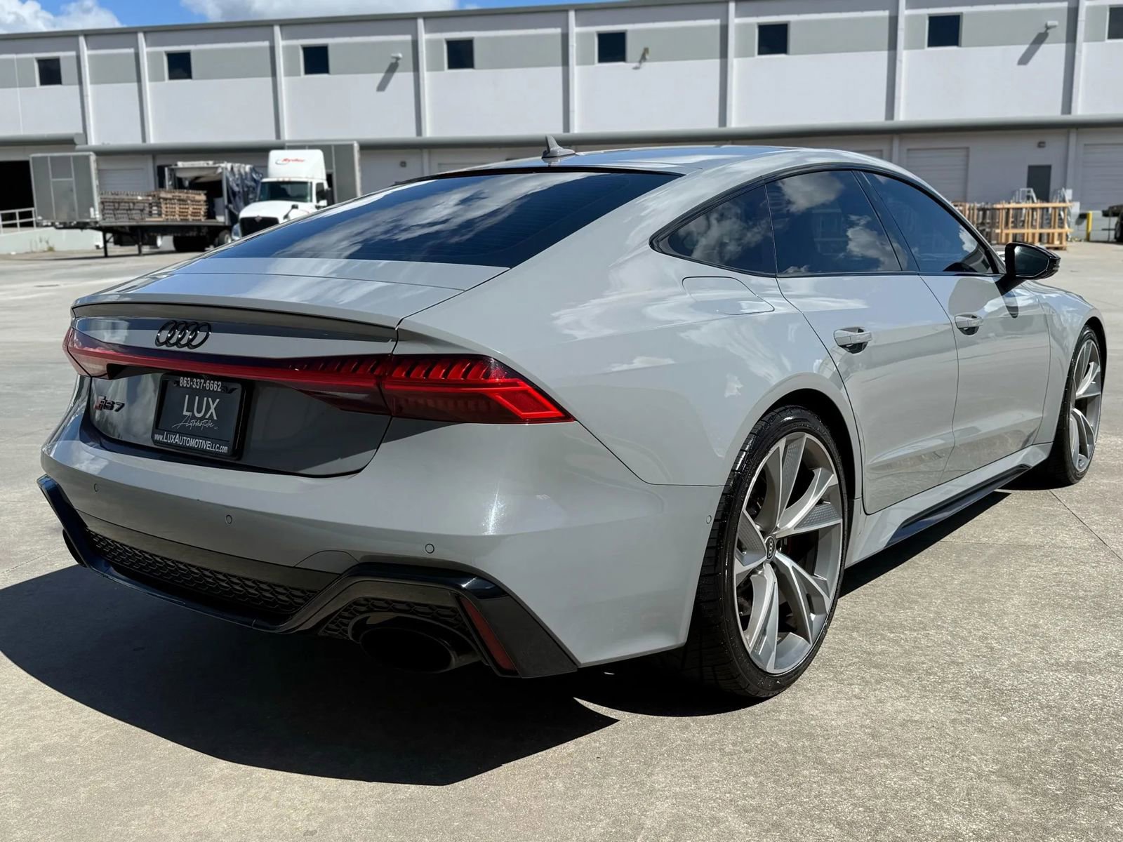 Used 2021 Audi RS 7 Sportback w/ Black Optic Package image 7