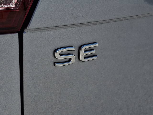Used 2022 Volkswagen Tiguan SE R-Line AWD/4WD image 30