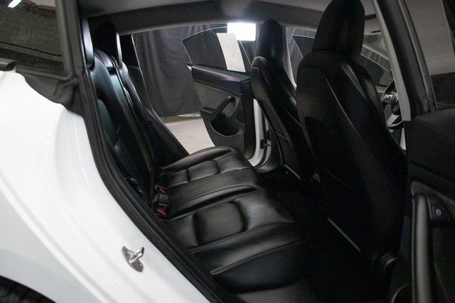 Used 2021 Tesla Model 3 Long Range image 18