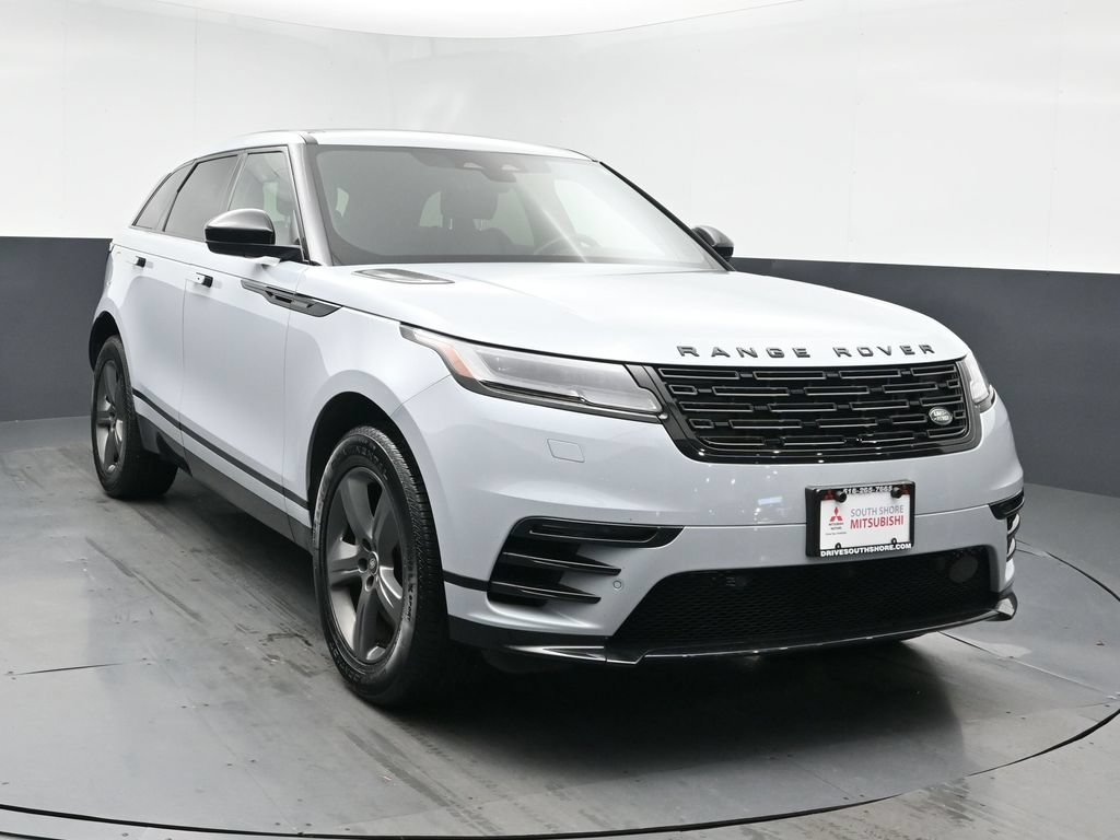 Used 2025 Land Rover Range Rover Velar Dynamic SE AWD/4WD image 2