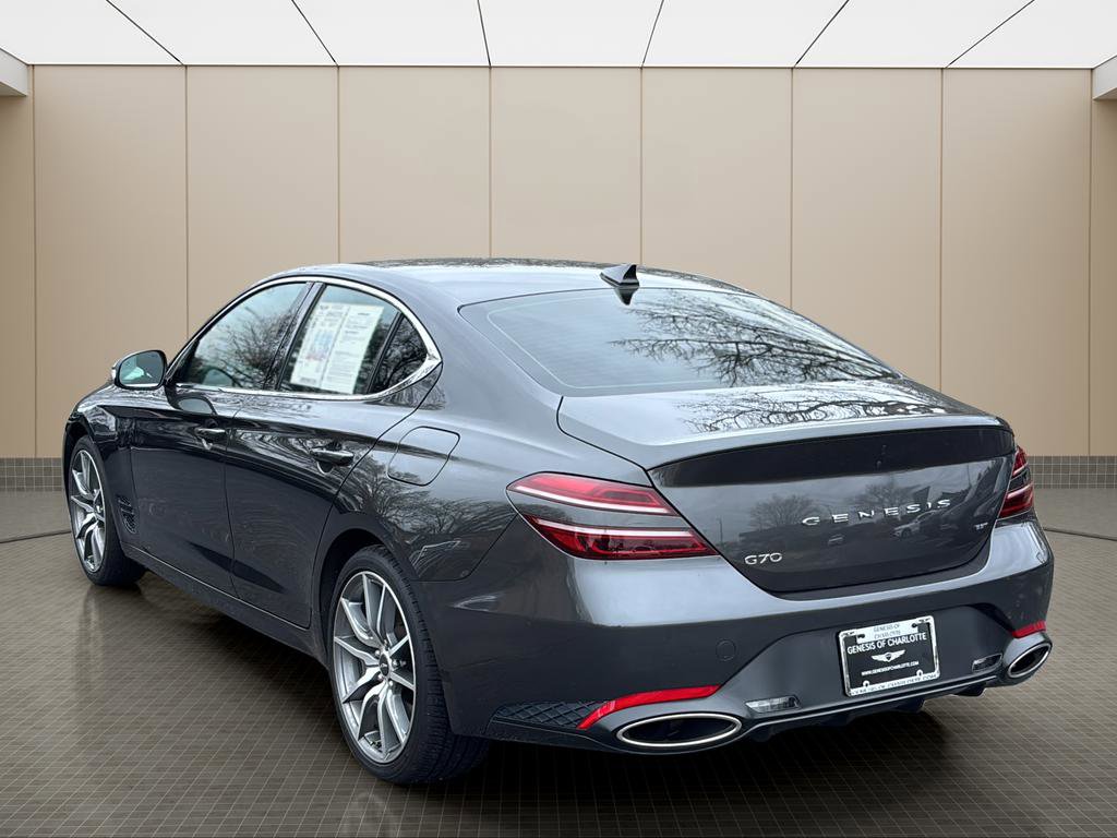 Used 2022 Genesis G70 3.3T image 3