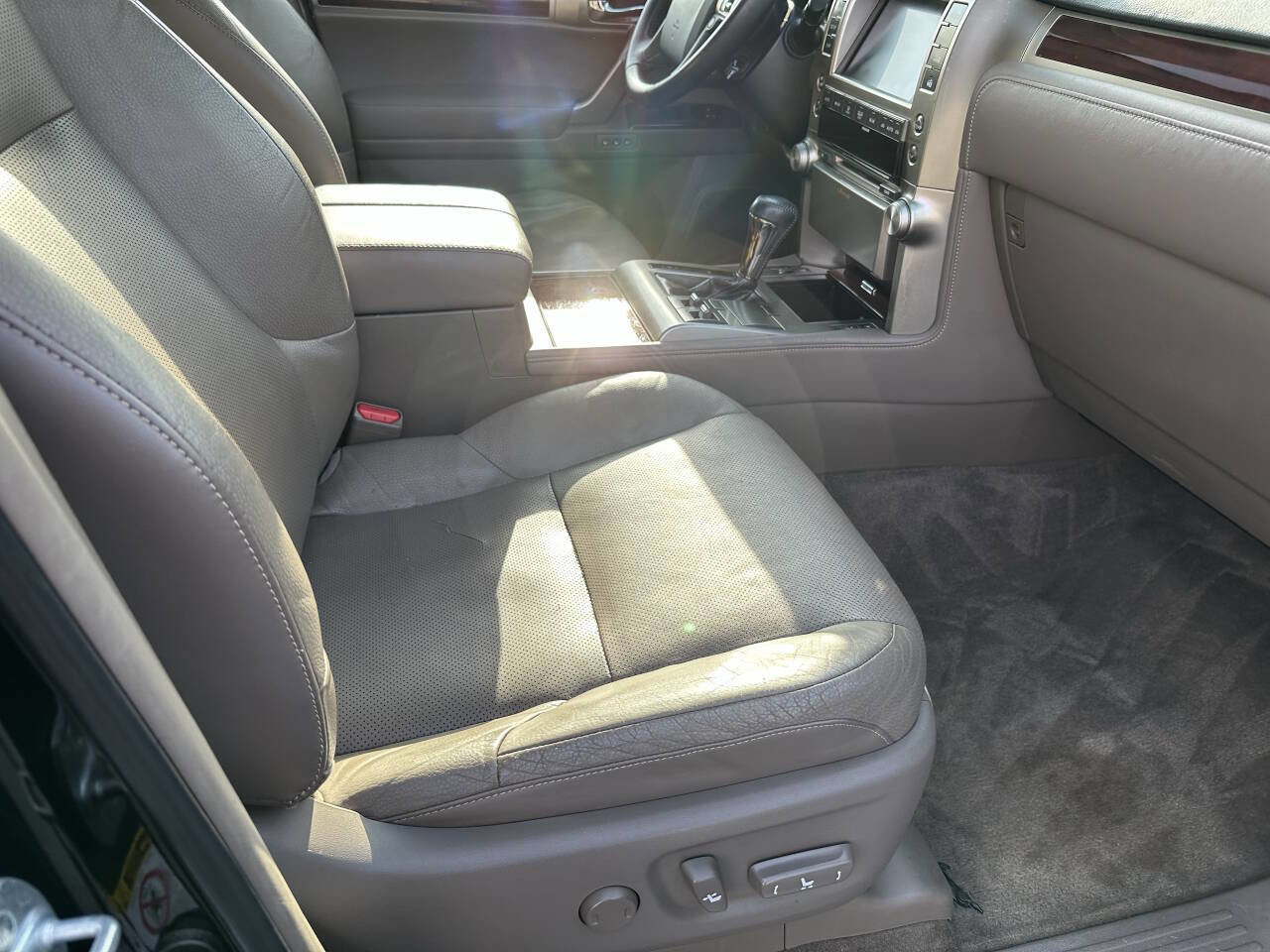 Used 2012 Lexus GX 460 image 37