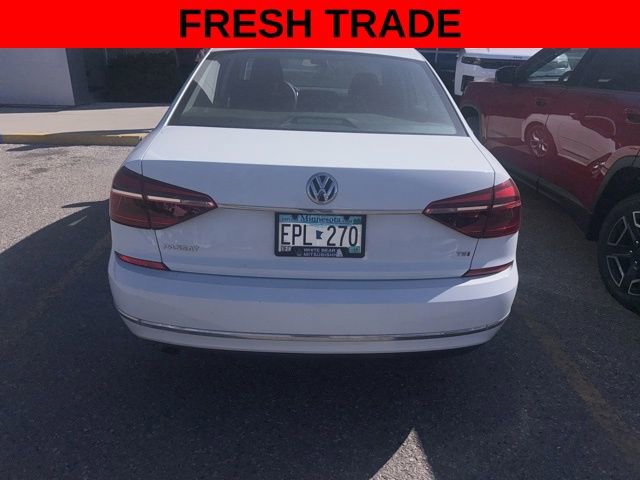 Used 2017 Volkswagen Passat 1.8T S image 3