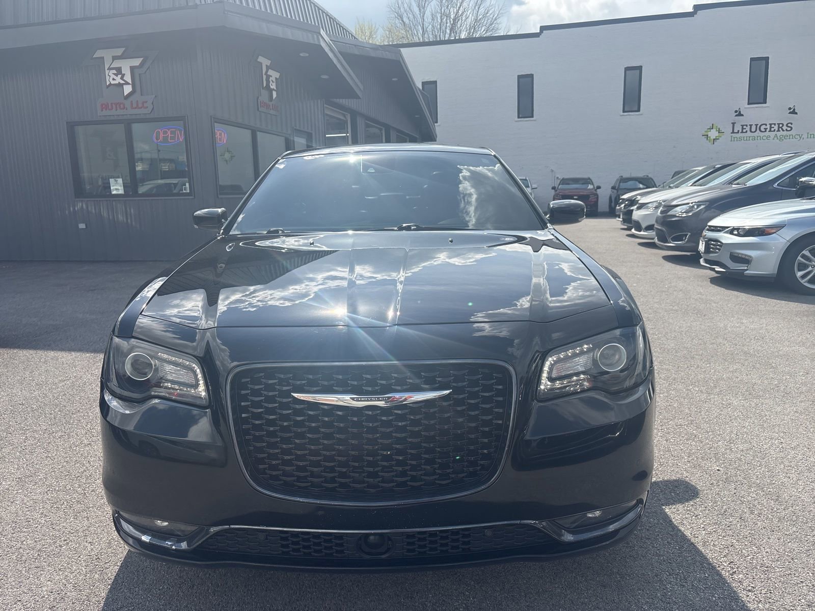 Used 2018 Chrysler 300 S w/ 300S Premium Group image 8