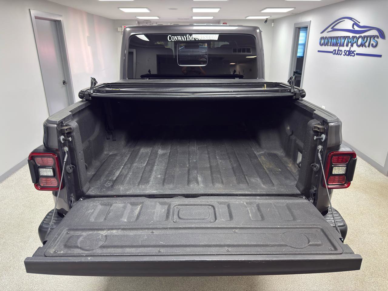 Used 2021 Jeep Gladiator Rubicon AWD/4WD image 37