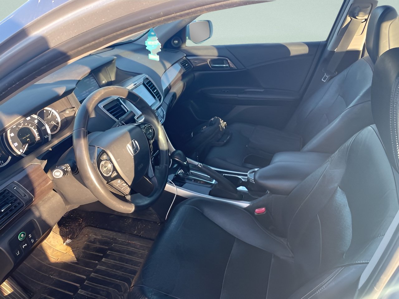 Used 2017 Honda Accord Touring image 14