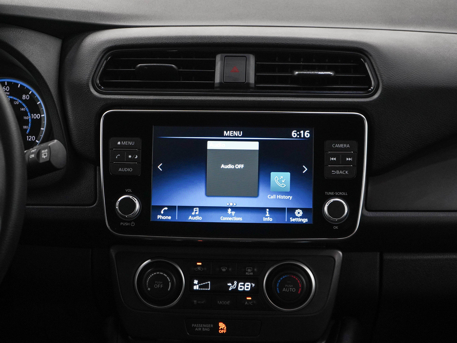 Used 2025 Nissan Leaf S FWD image 15