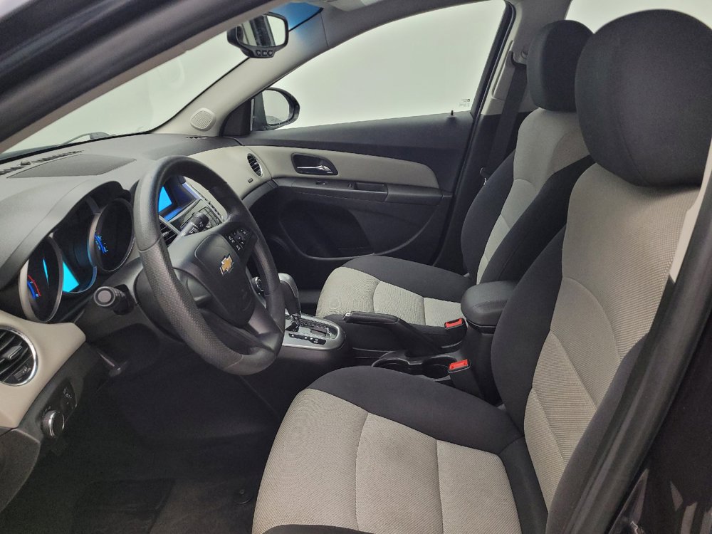 Used 2016 Chevrolet Cruze LS FWD image 17
