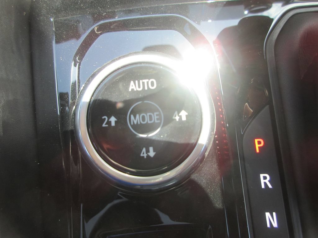 New 2026 GMC Canyon AT4X w/ AT4X AEV Edition AWD/4WD image 20