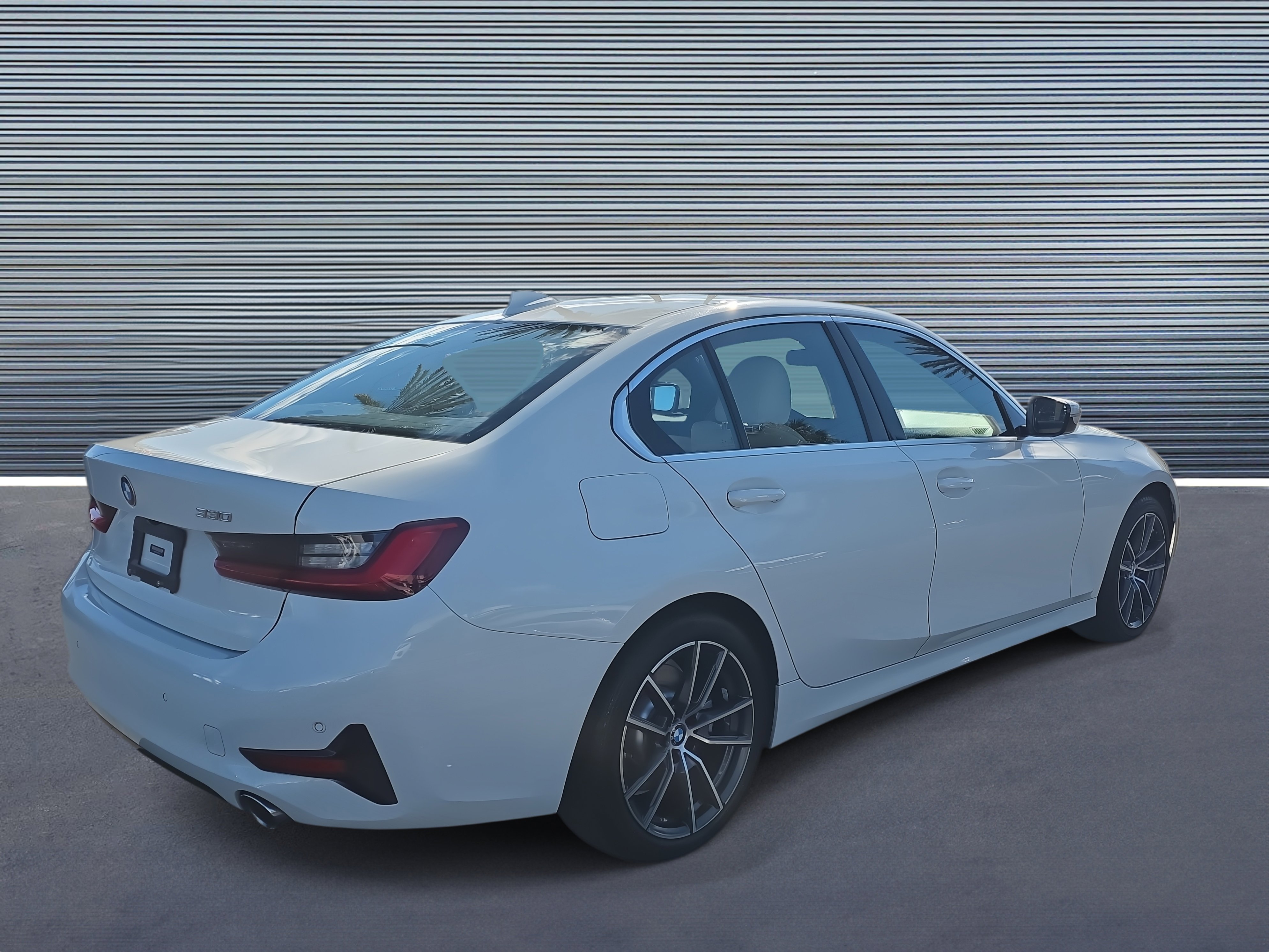 Used 2021 BMW 330e w/ Convenience Package image 3