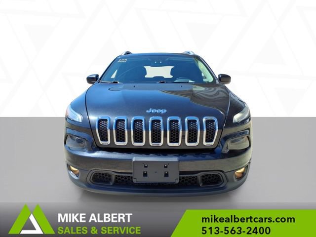 Used 2016 Jeep Cherokee Latitude image 2