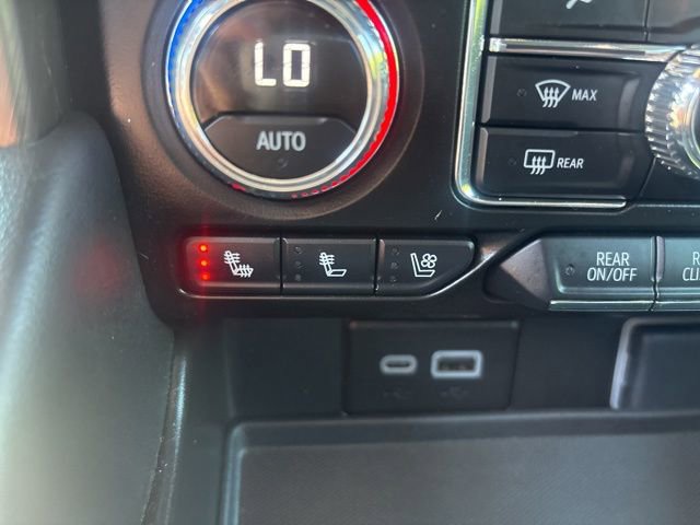 Used 2024 GMC Yukon XL AT4 AWD/4WD image 6