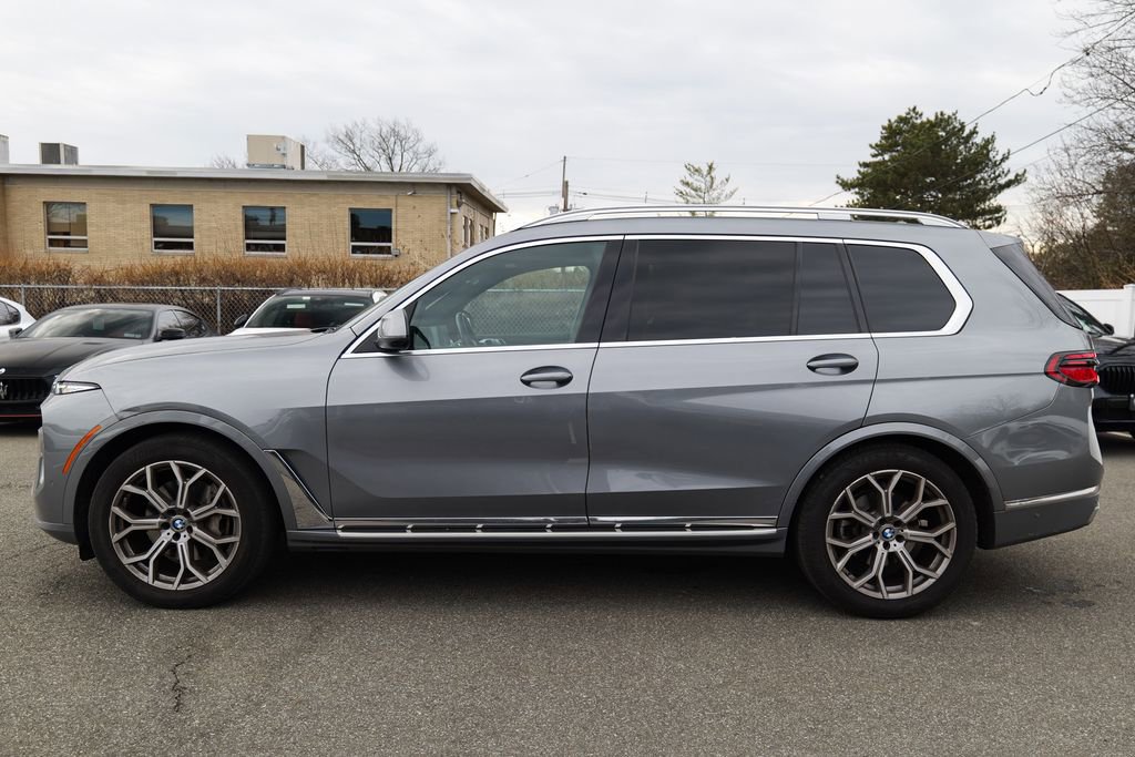 Used 2023 BMW X7 xDrive40i w/ Premium Package image 4