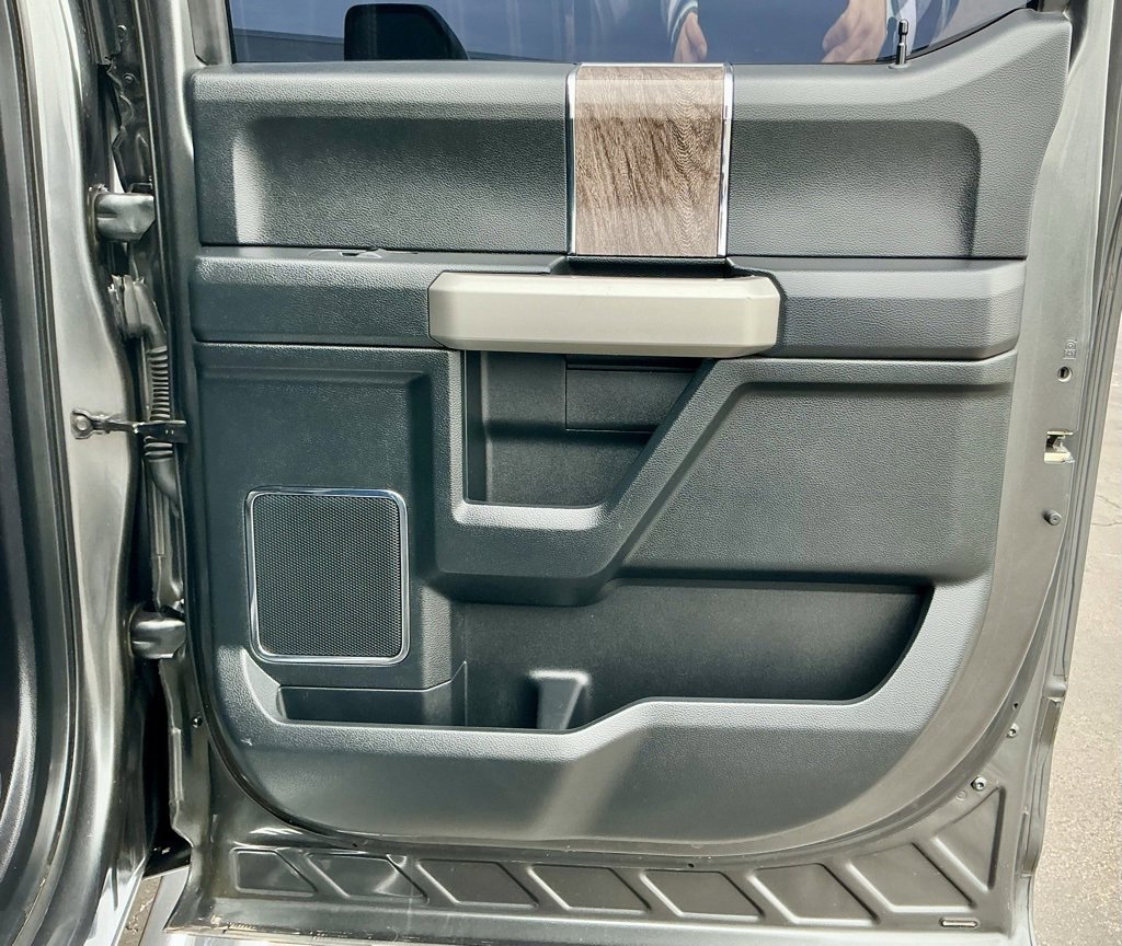 Used 2019 Ford F350 Lariat w/ Lariat Ultimate Package image 26