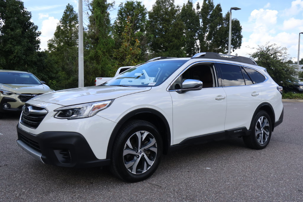 Certified 2022 Subaru Outback Touring w/ Popular Package #2 AWD/4WD image 4