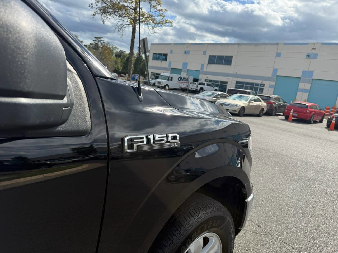 Used 2018 Ford F150 XL w/ Equipment Group 101A Mid image 7