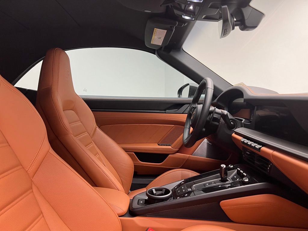 Used 2025 Porsche 911 Carrera 4 GTS image 18