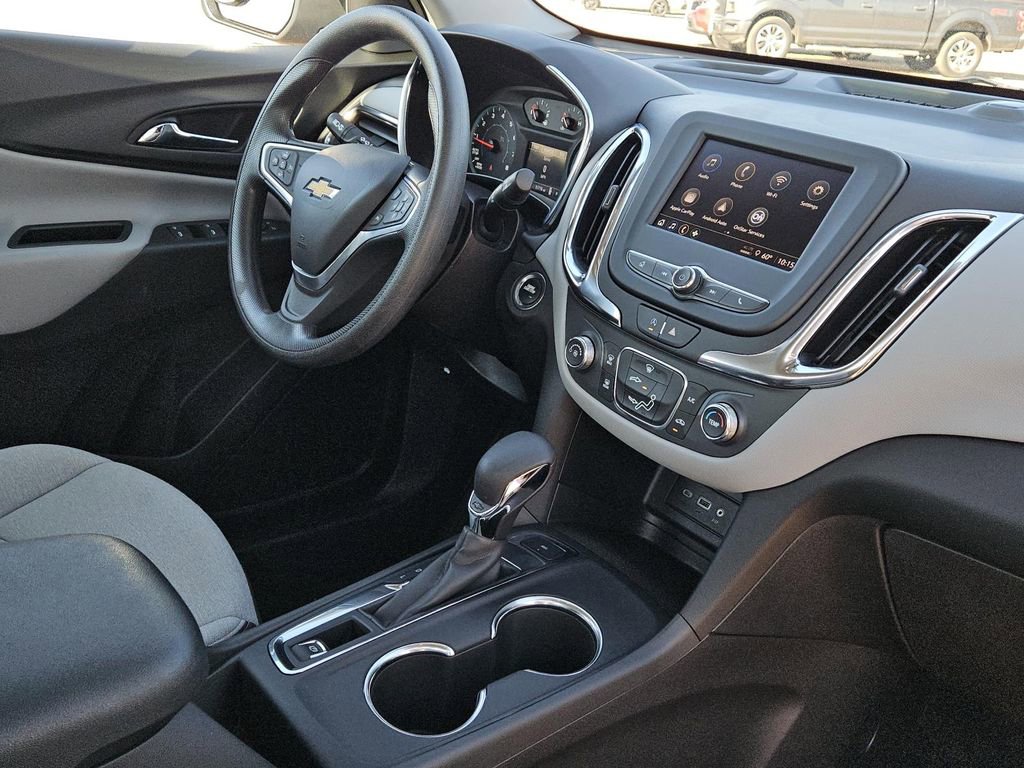 Used 2022 Chevrolet Equinox LS image 30