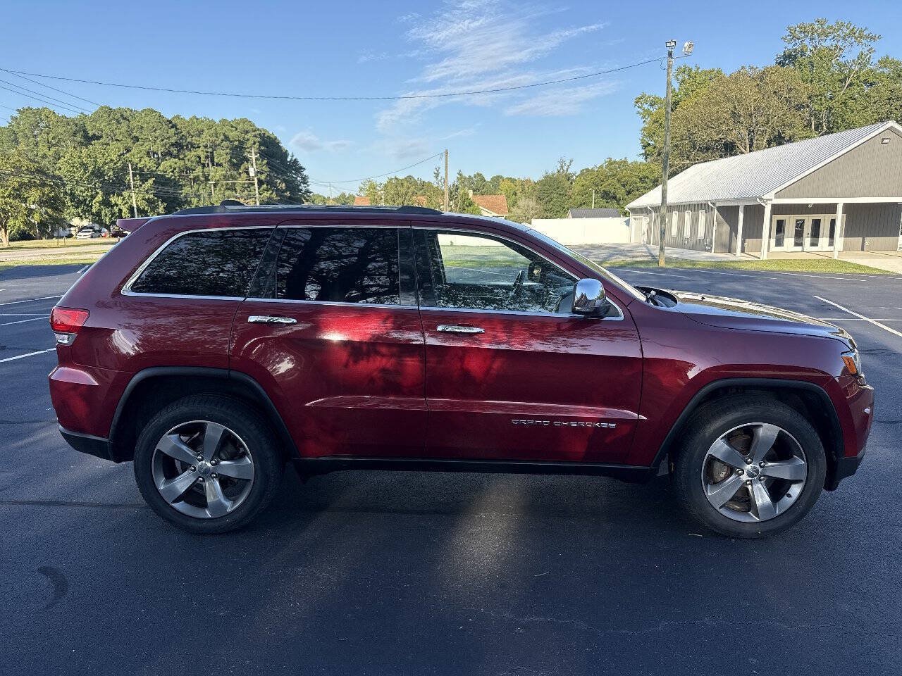 Used 2015 Jeep Grand Cherokee Limited w/ Luxury Group II AWD/4WD image 4