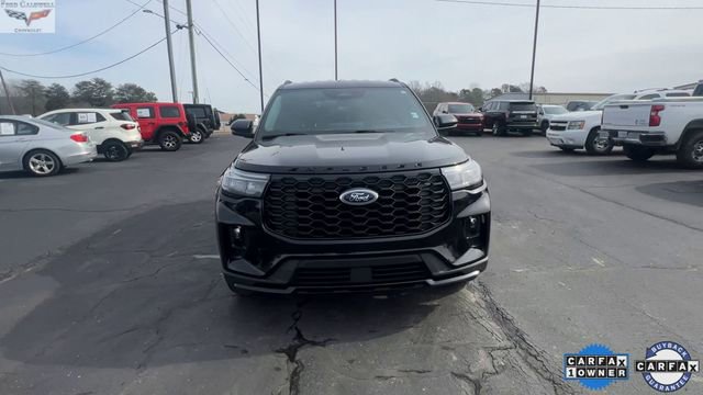 Used 2025 Ford Explorer ST-Line w/ ST-Line Street Pack image 3