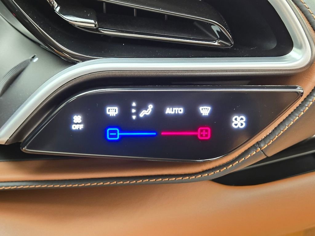 Used 2024 Ferrari 296 GTS RWD image 39