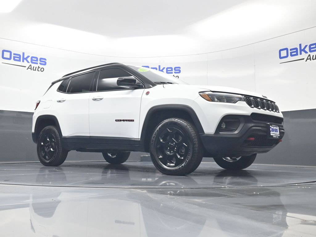 Used 2023 Jeep Compass Trailhawk AWD/4WD image 37
