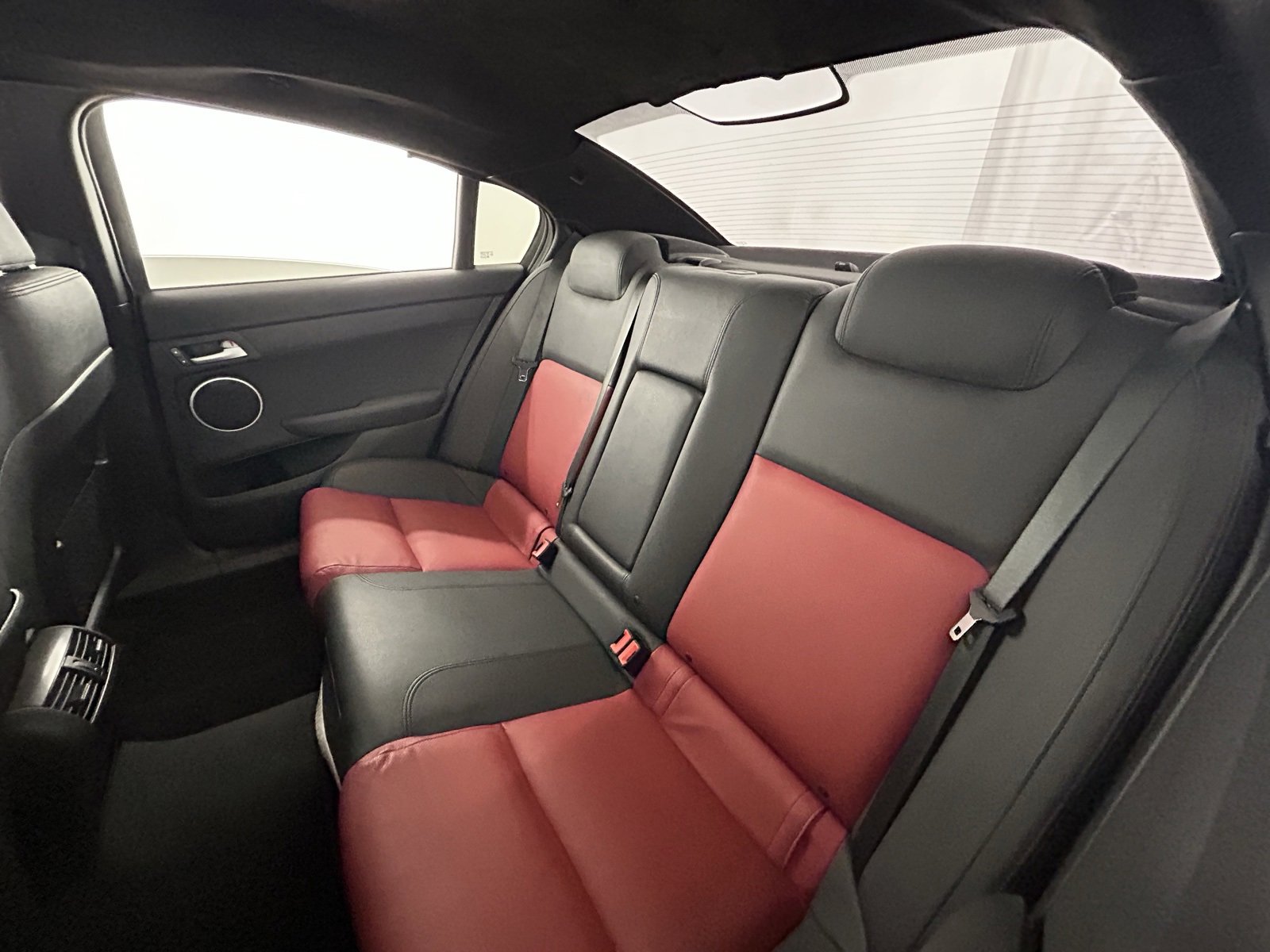 Used 2009 Pontiac G8 GT w/ Premium Package image 28