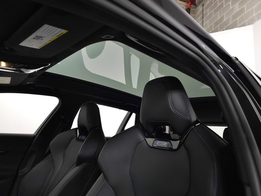 Used 2026 BMW M5 Touring AWD/4WD image 19