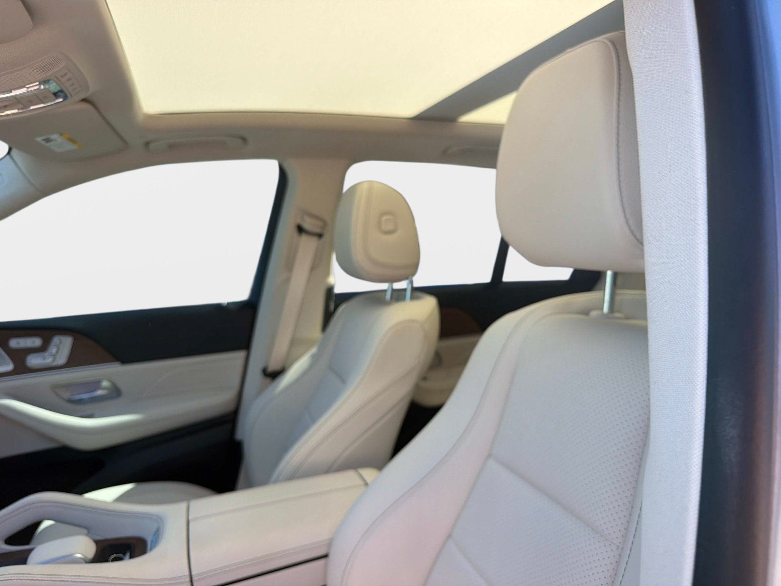 Certified 2025 Mercedes-Benz GLE 350 4MATIC image 21