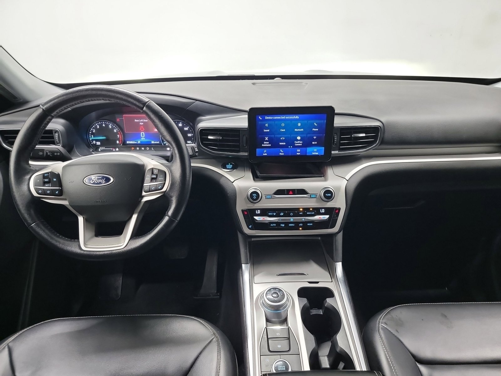 Used 2021 Ford Explorer XLT w/ Equipment Group 202A AWD/4WD image 15