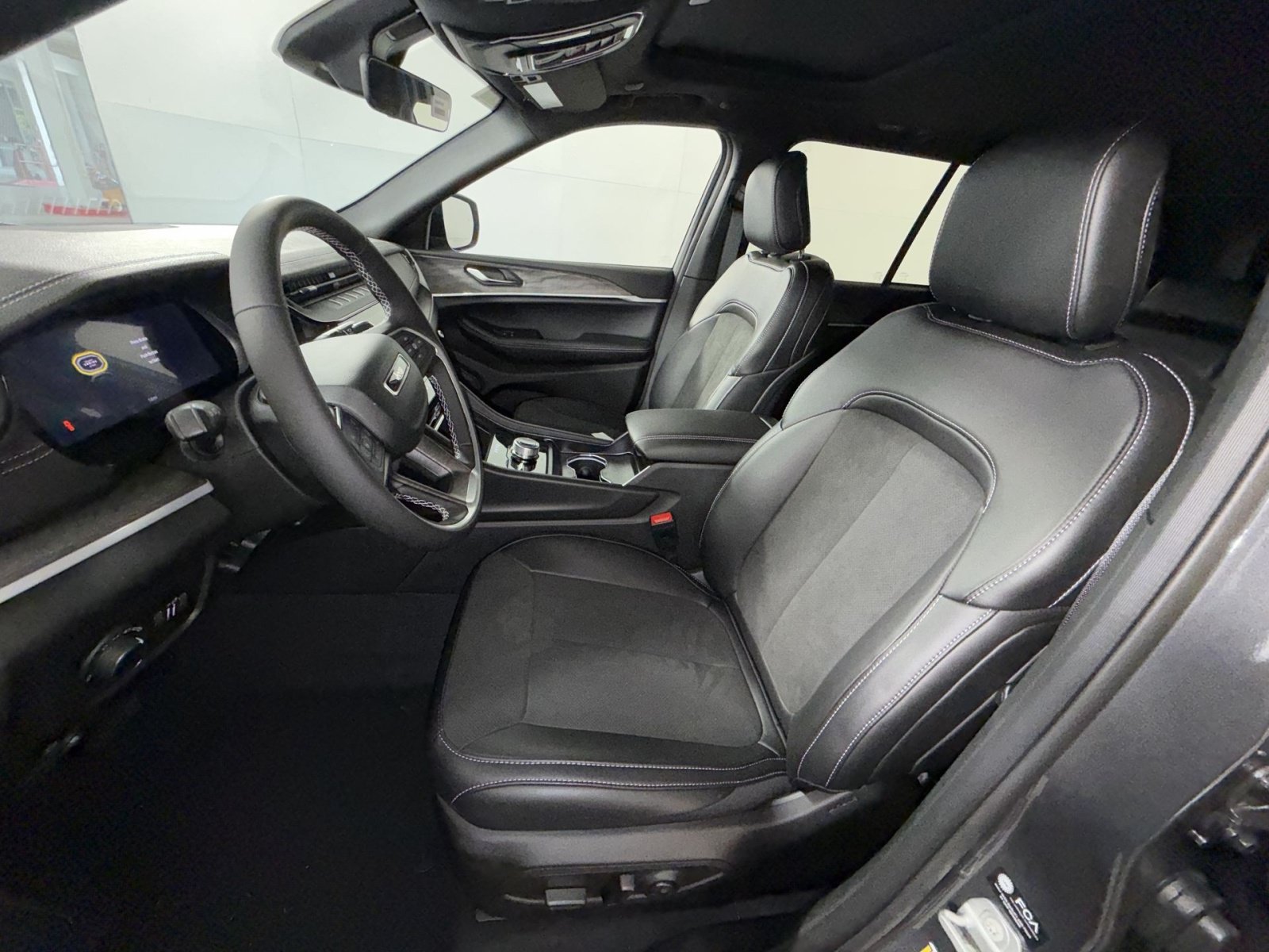 New 2026 Jeep Grand Cherokee Altitude AWD/4WD image 13