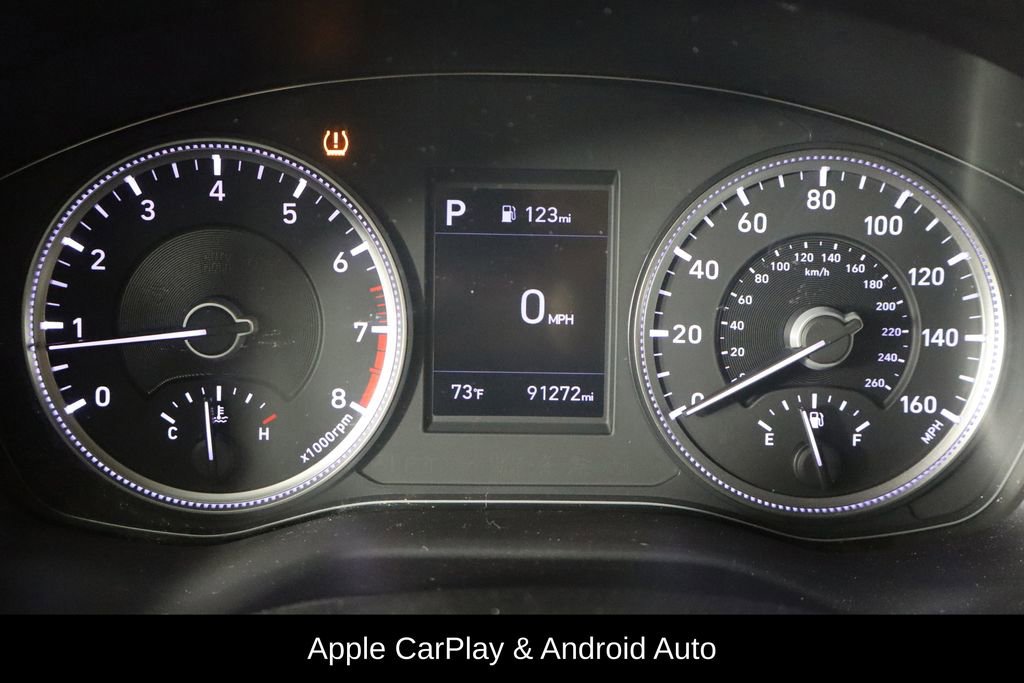 Used 2020 Hyundai Santa Fe SE image 11