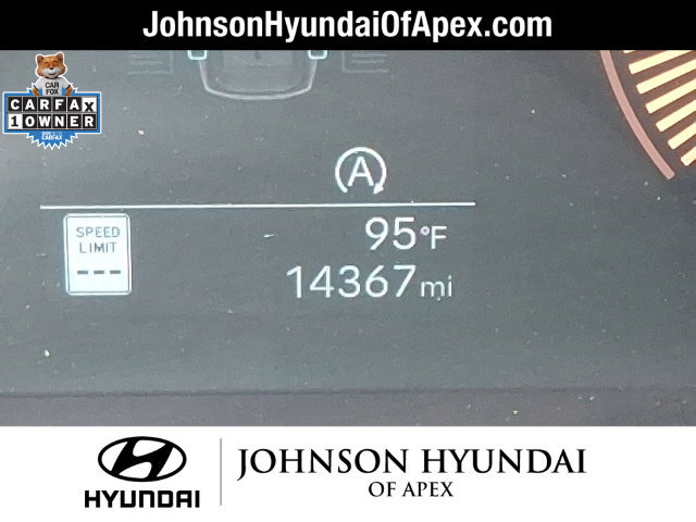 Used 2025 Hyundai Santa Fe SE AWD/4WD image 15