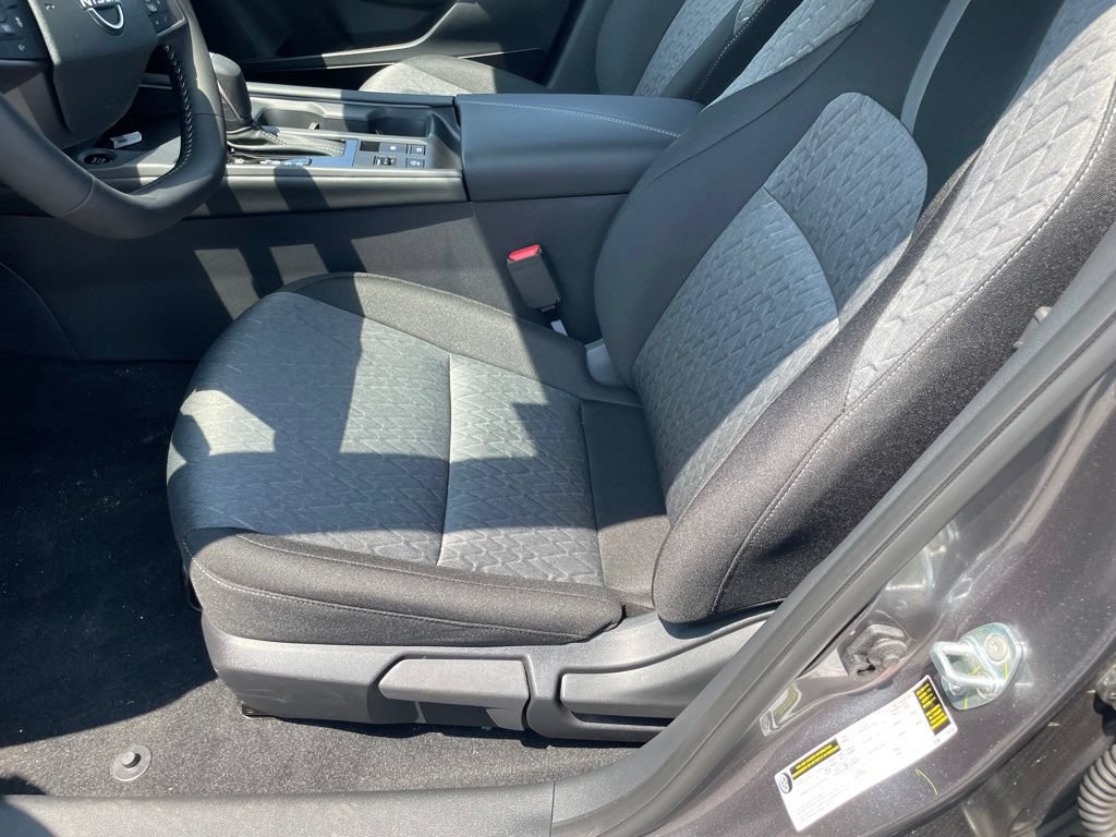 New 2026 Nissan Sentra SV w/ SV Convenience Package FWD image 10