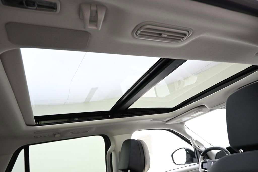 New 2026 Lincoln Navigator Reserve w/ Jet Appearance Package image 17