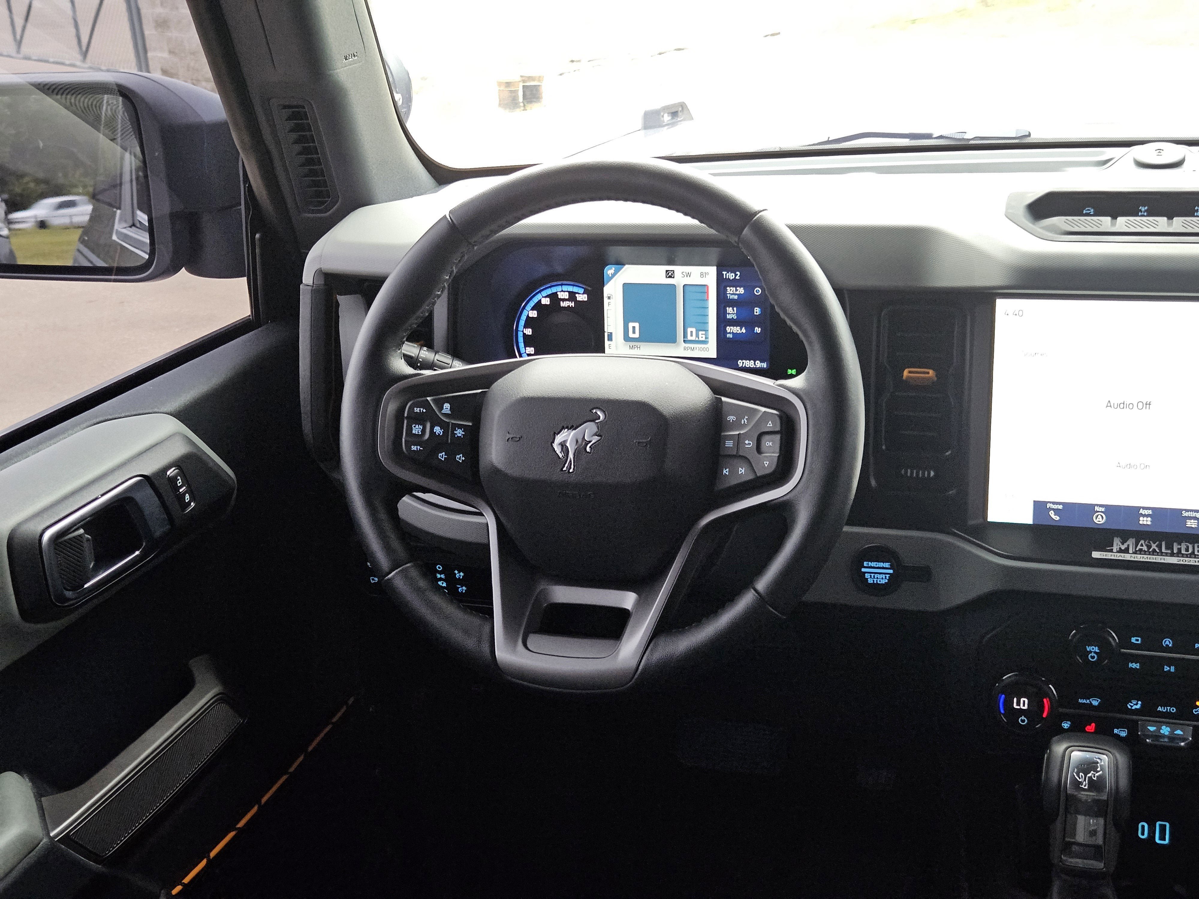 Used 2023 Ford Bronco Badlands AWD/4WD image 12