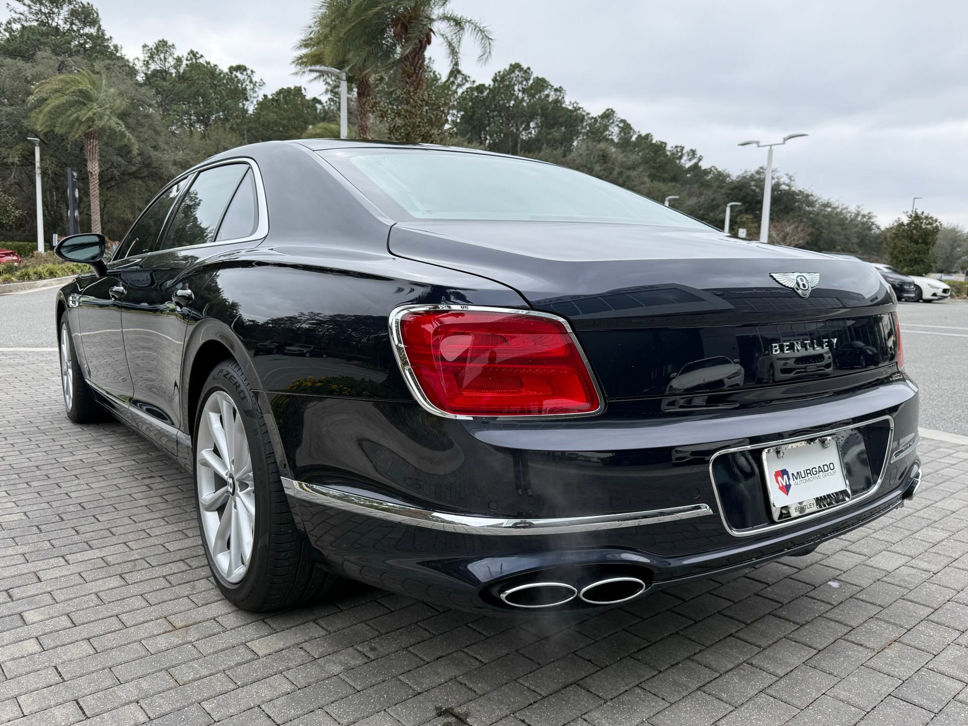 Used 2021 Bentley Flying Spur V8 image 10