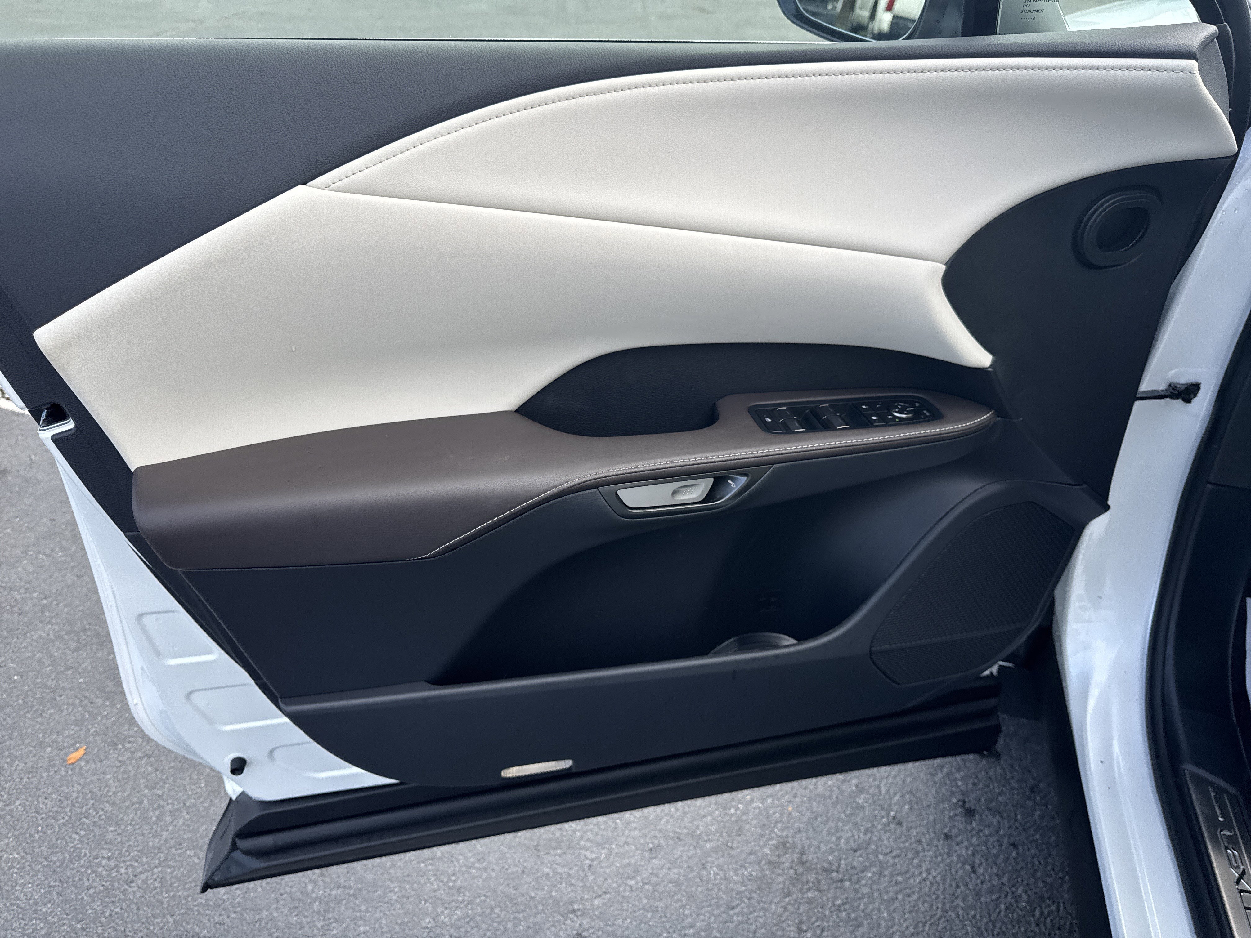 Used 2026 Lexus RX 350 Premium Plus w/ Convenience Package image 23