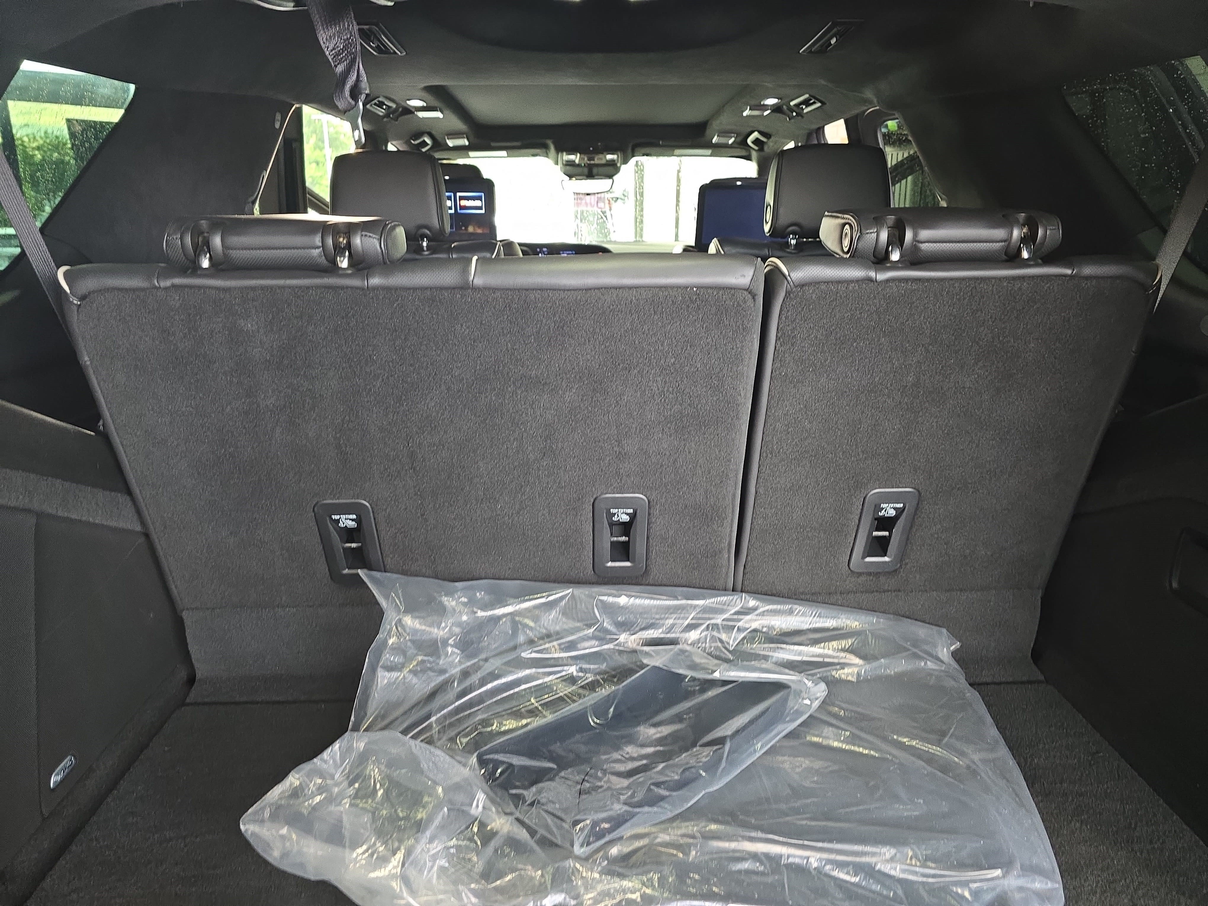 Certified 2022 Cadillac Escalade Premium Luxury Platinum AWD/4WD image 24